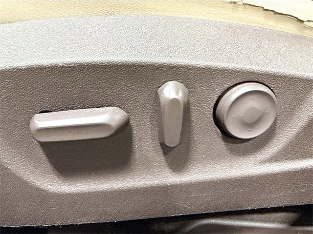 Used 2013 Chevrolet Malibu LTZ image 20