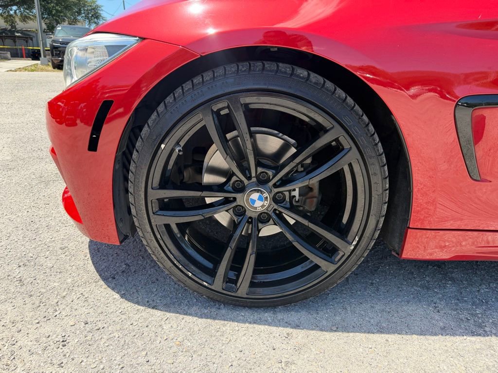 Used 2017 BMW 430i Convertible image 9