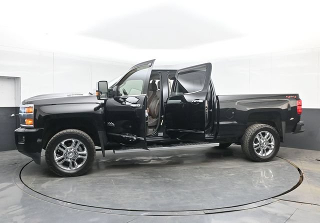 Used 2019 Chevrolet Silverado 2500 High Country w/ Duramax Plus Package AWD/4WD image 54