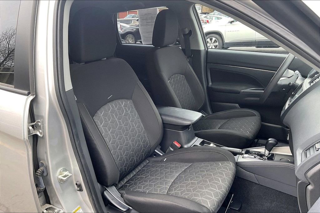 Used 2022 Mitsubishi Outlander Sport ES image 7