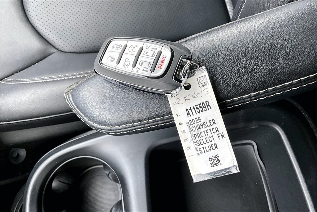 Certified 2026 Chrysler Pacifica Select FWD image 27