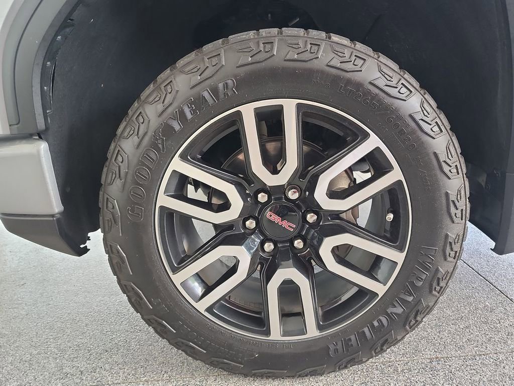 Certified 2023 GMC Sierra 1500 AT4 w/ AT4 Premium Package AWD/4WD image 33