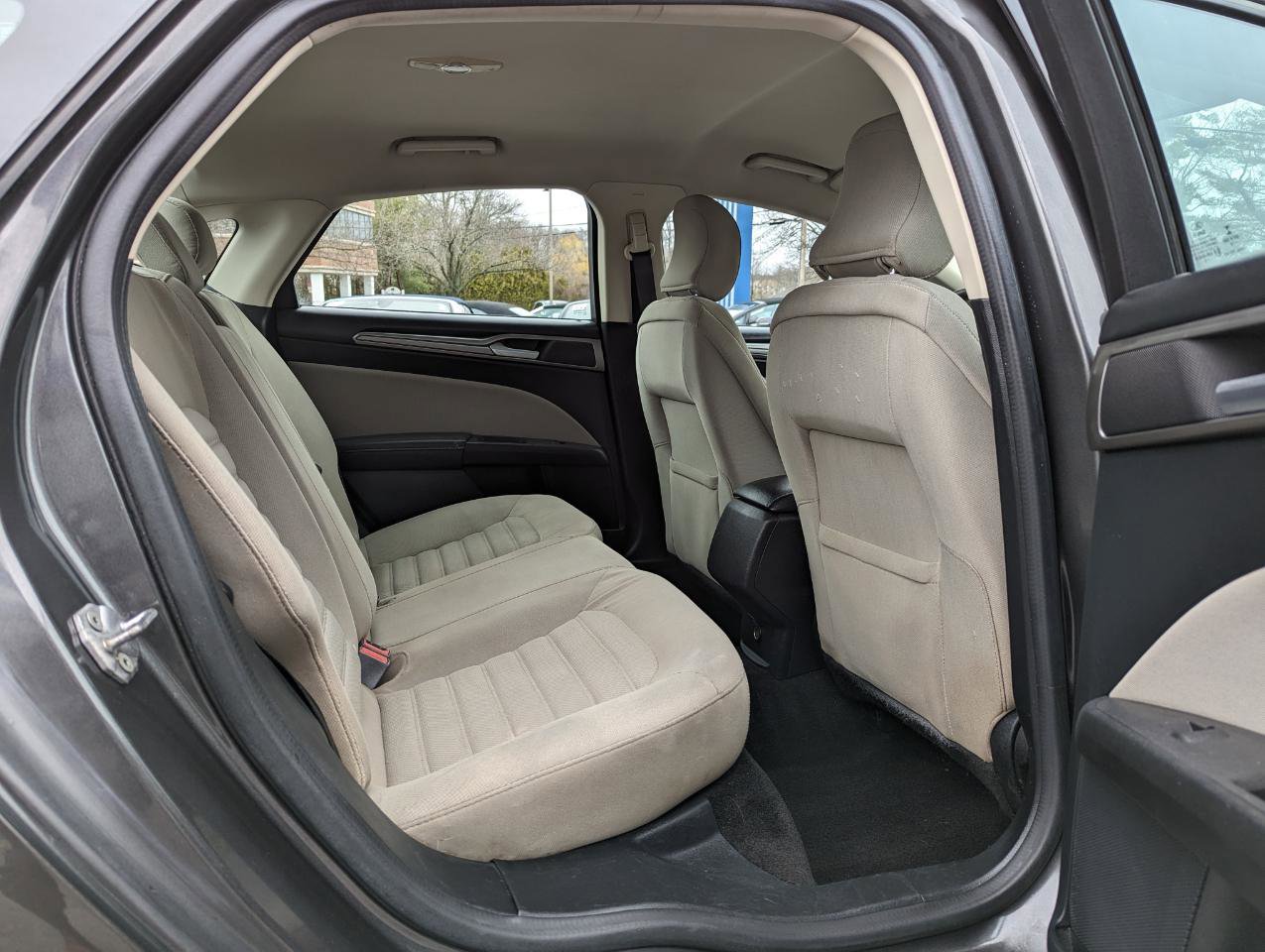 Used 2017 Ford Fusion S image 37