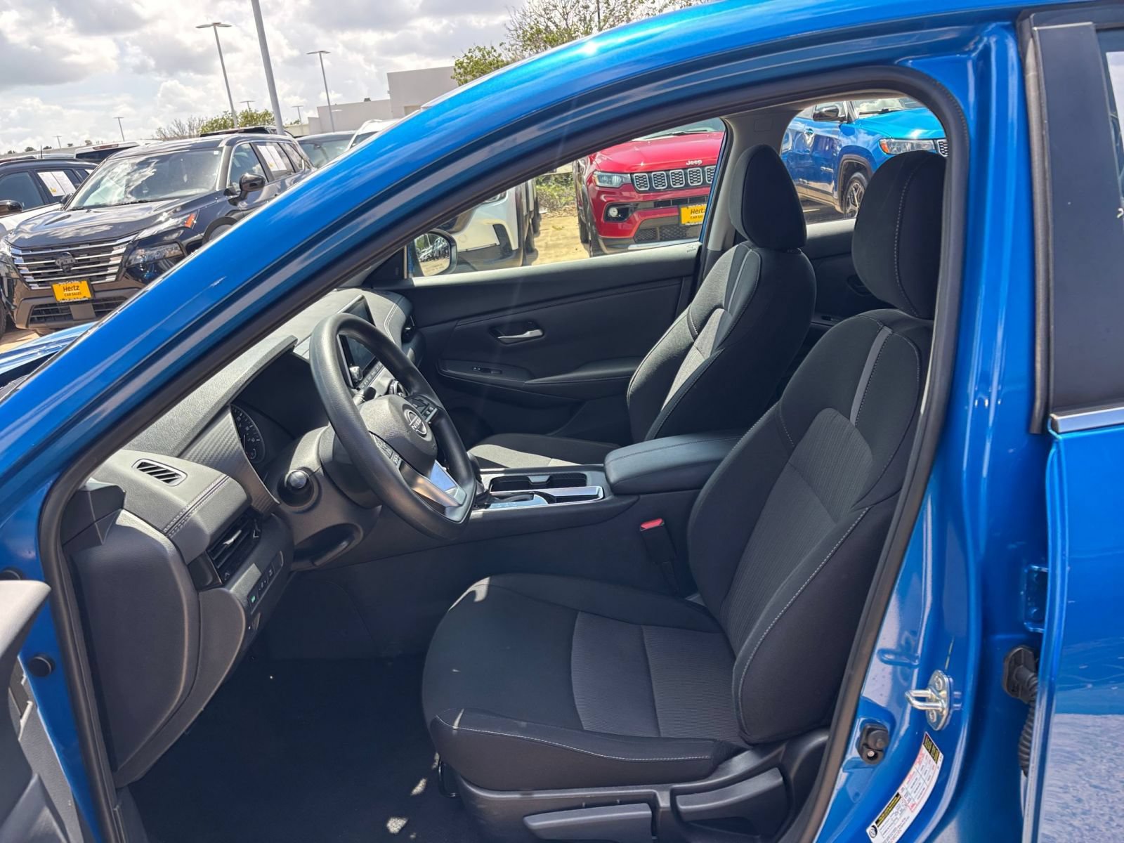 Used 2025 Nissan Sentra SV FWD image 24