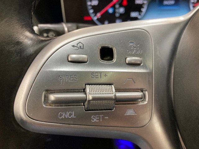 Used 2018 Mercedes-Benz S 560 4MATIC Sedan image 31