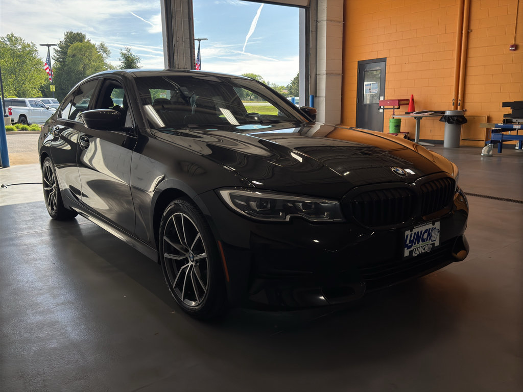 Used 2020 BMW 330i xDrive Sedan w/ Premium Package AWD/4WD image 5