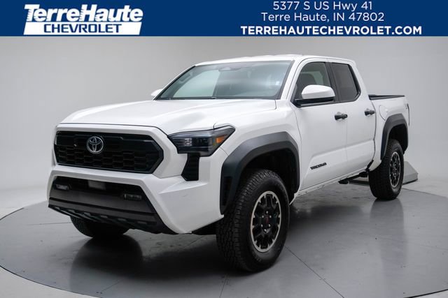 Used 2024 Toyota Tacoma TRD Off-Road AWD/4WD image 1