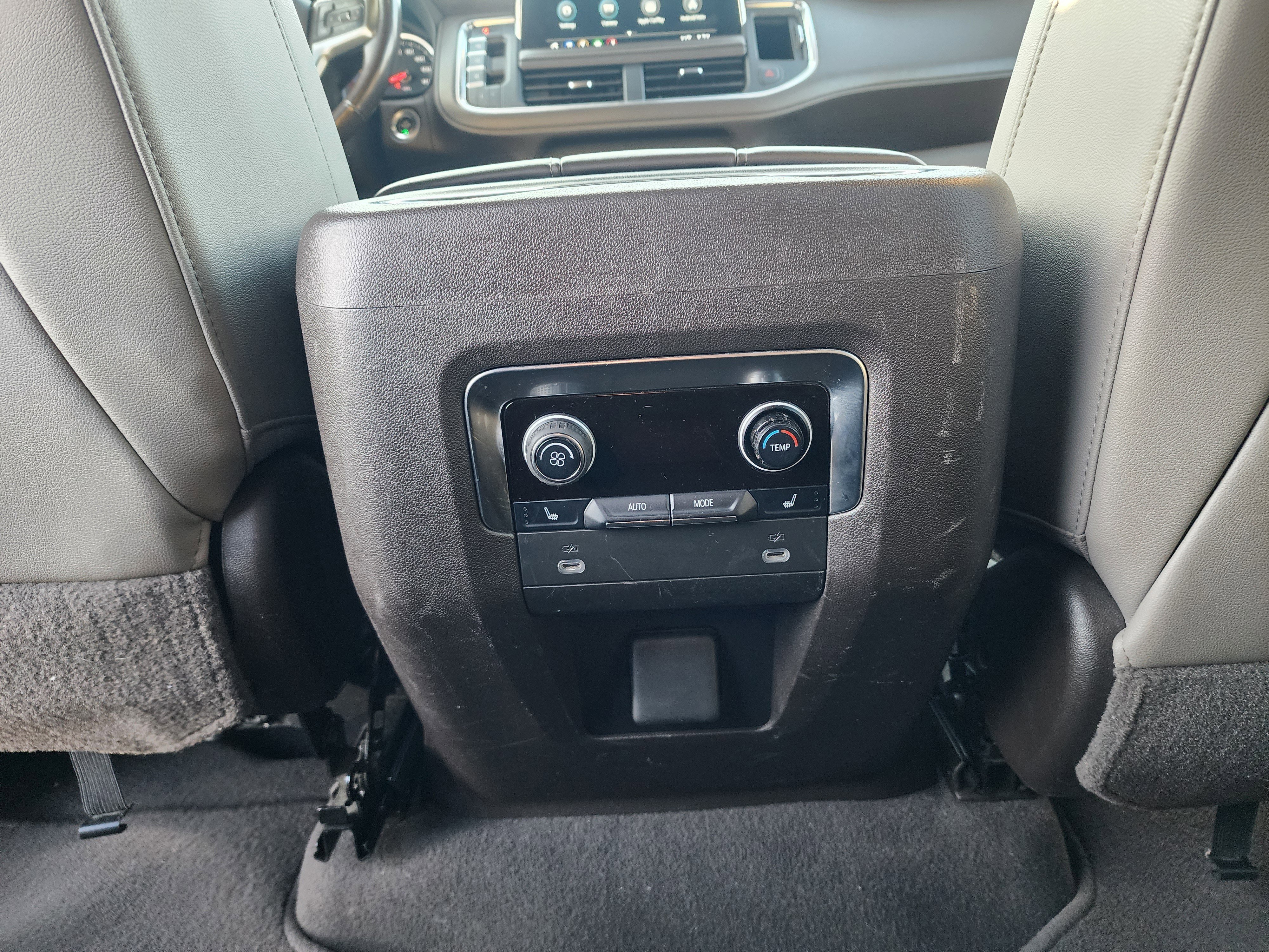 Used 2021 Chevrolet Suburban Z71 w/ Z71 Off-Road Package image 17