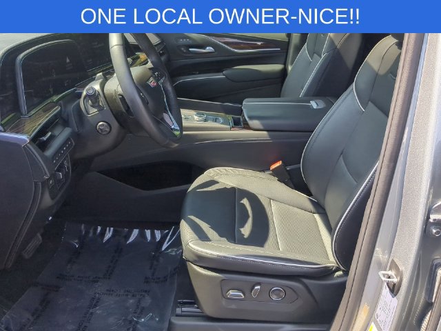 Used 2024 Cadillac Escalade Premium Luxury w/ Performance Package AWD/4WD image 16