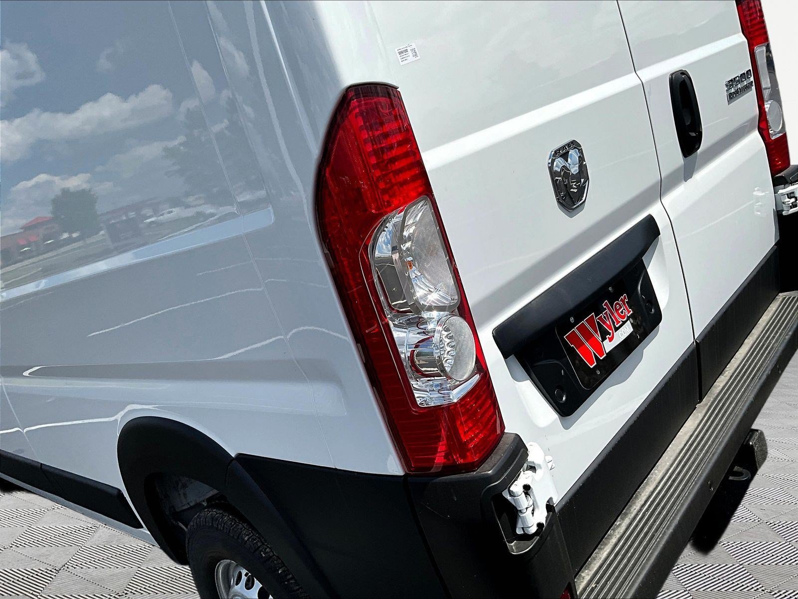 New 2026 RAM ProMaster 3500 w/ Safety Group FWD image 15