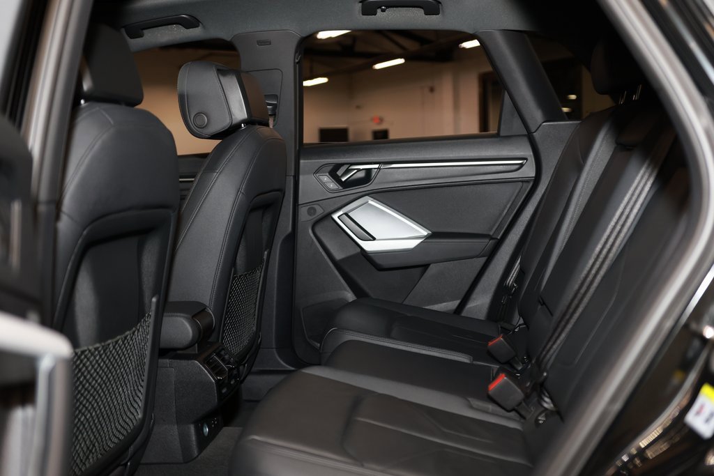 Used 2023 Audi Q3 2.0T Premium image 13