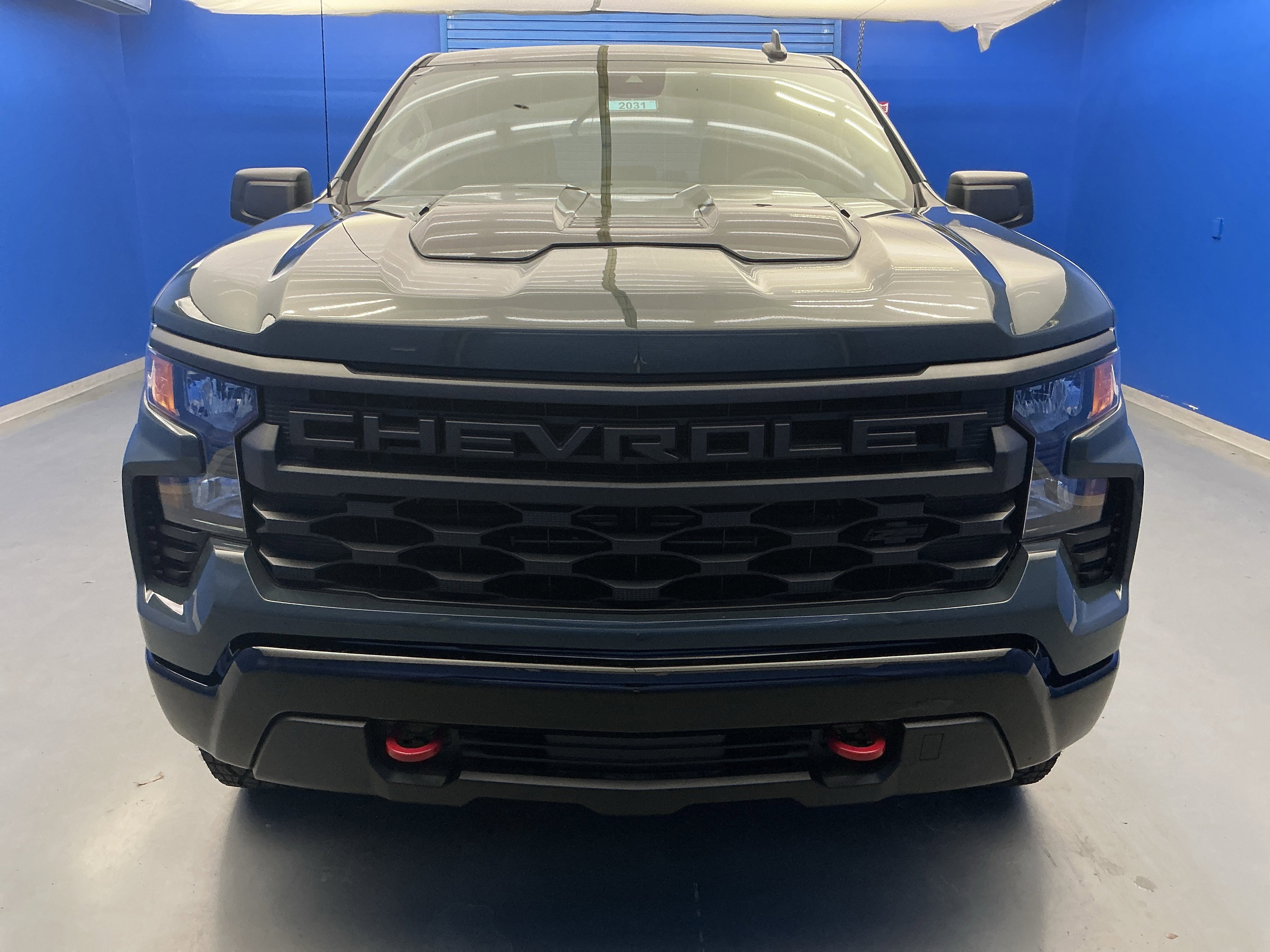 New 2026 Chevrolet Silverado 1500 Custom Trail Boss w/ LPO, Dark Essentials Package AWD/4WD image 3
