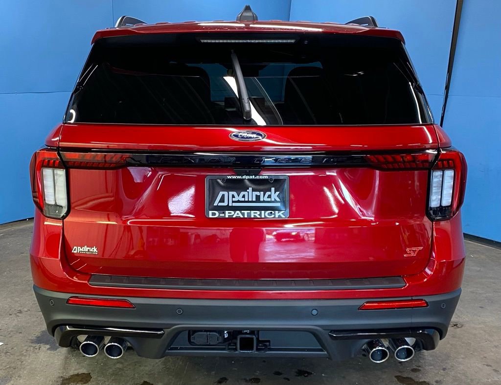 New 2026 Ford Explorer ST w/ Sun And Sound Package image 8