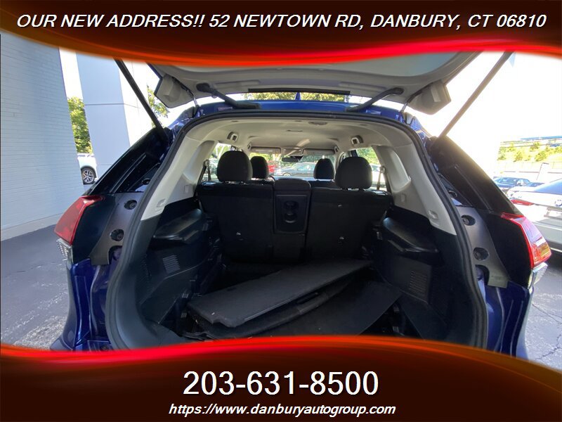 Used 2020 Nissan Rogue S AWD/4WD image 24