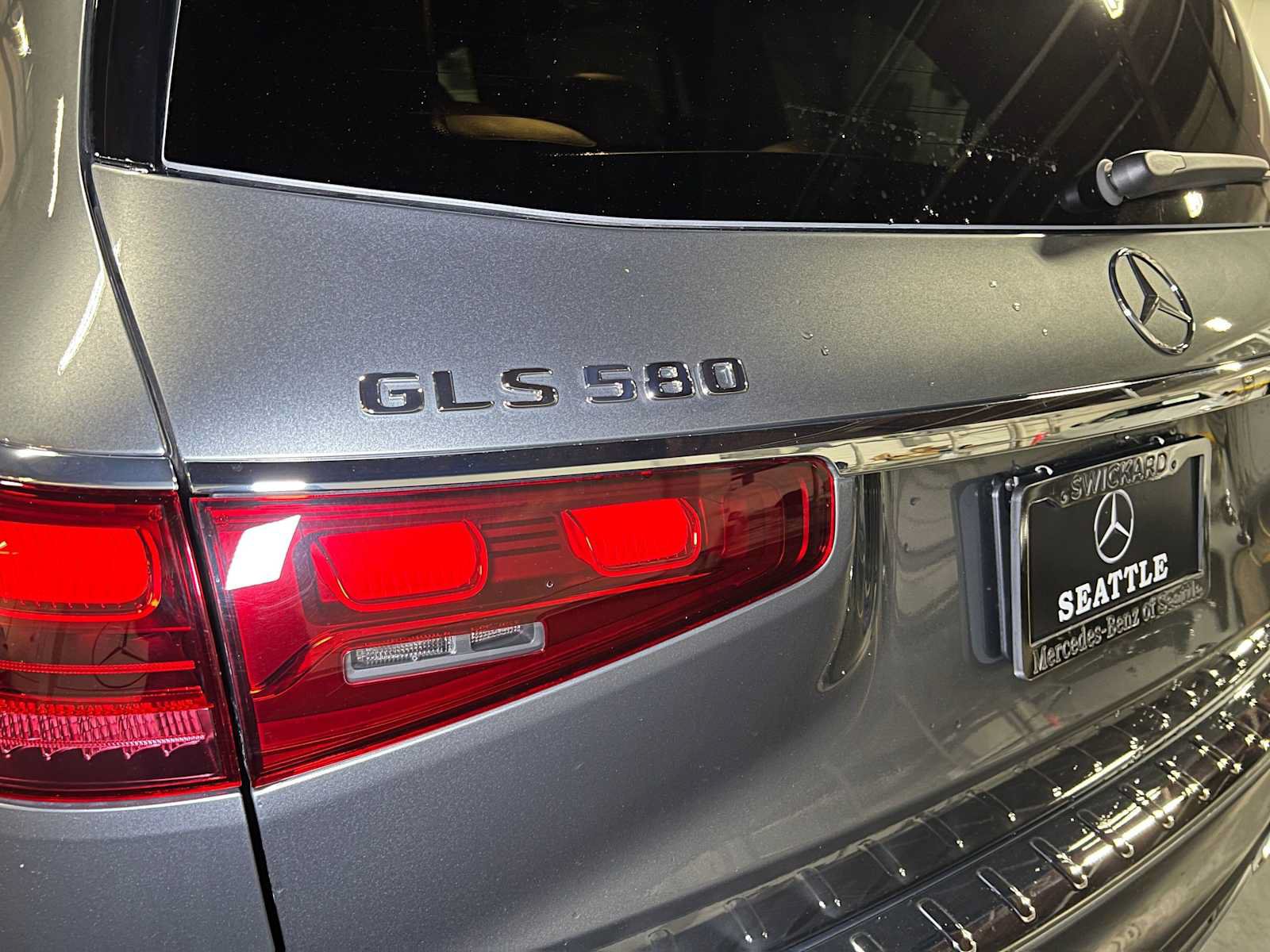 New 2026 Mercedes-Benz GLS 580 4MATIC image 14