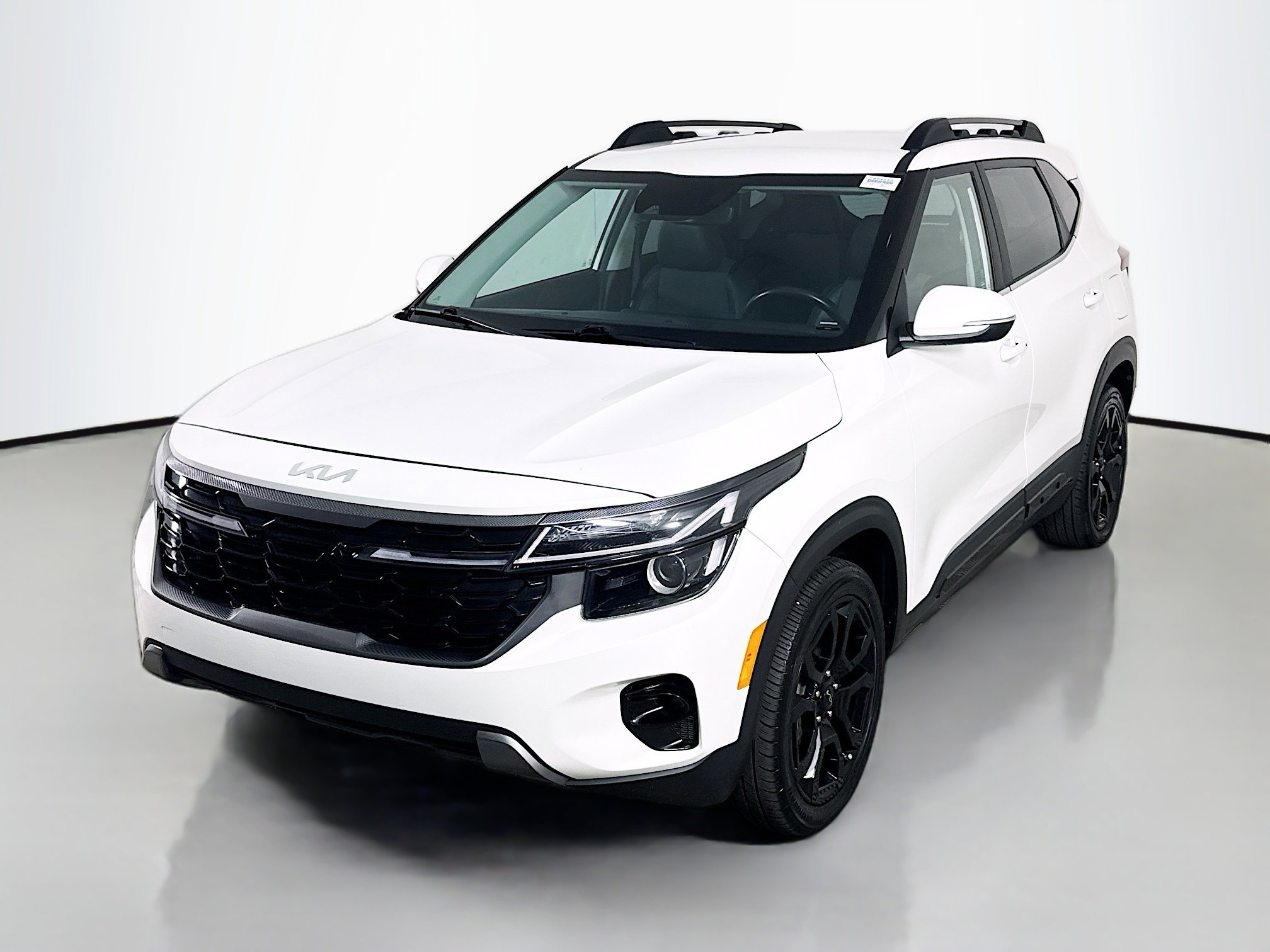 Used 2024 Kia Seltos X-Line image 4