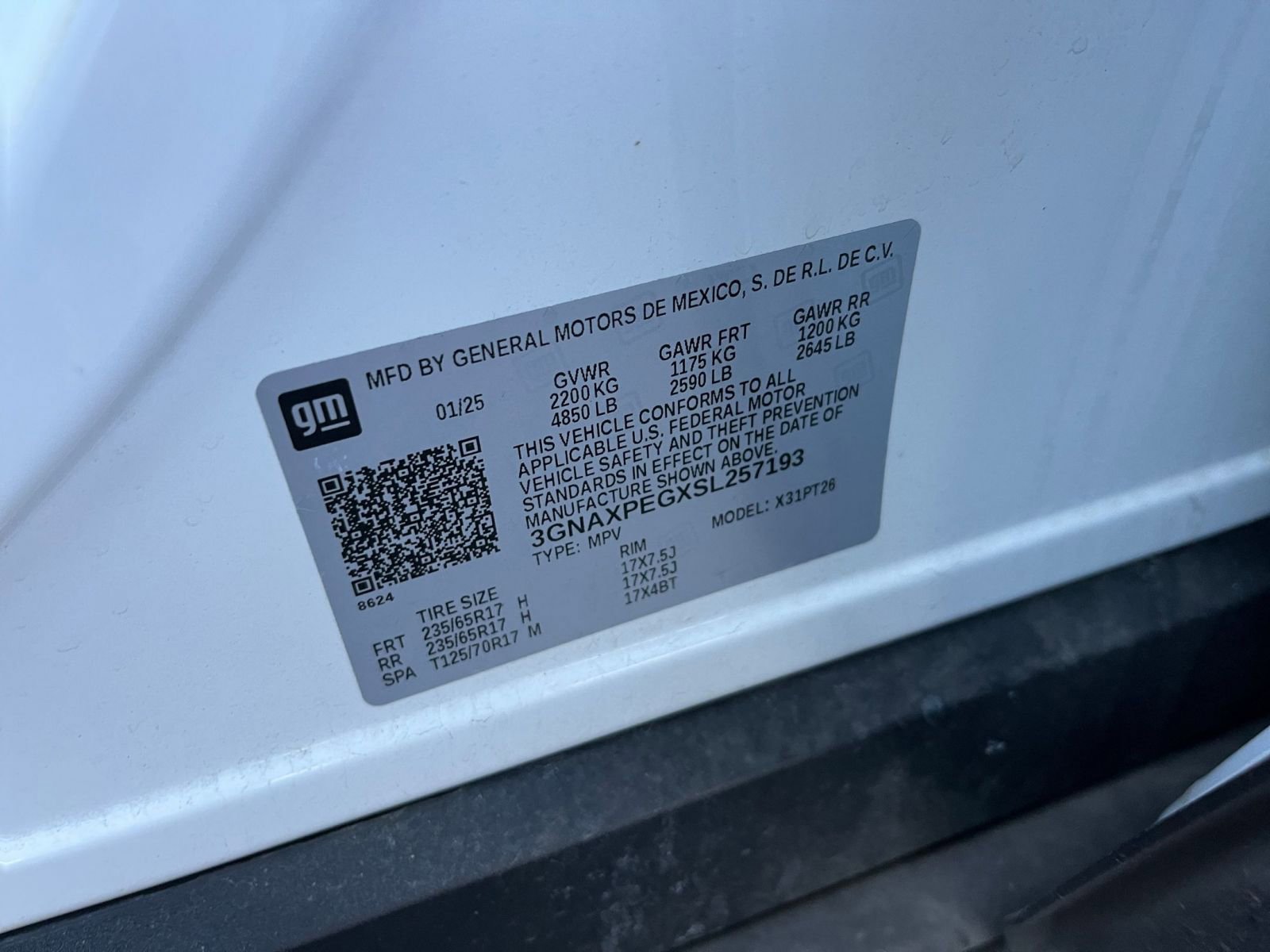 Used 2025 Chevrolet Equinox LT image 28