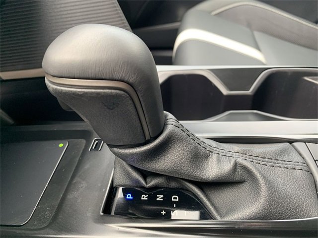 Certified 2025 Toyota Camry SE image 25