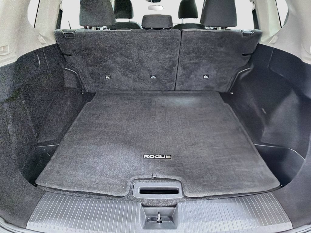 Used 2023 Nissan Rogue SV AWD/4WD image 25