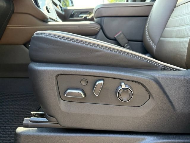 Certified 2026 GMC Yukon Denali Ultimate AWD/4WD image 35