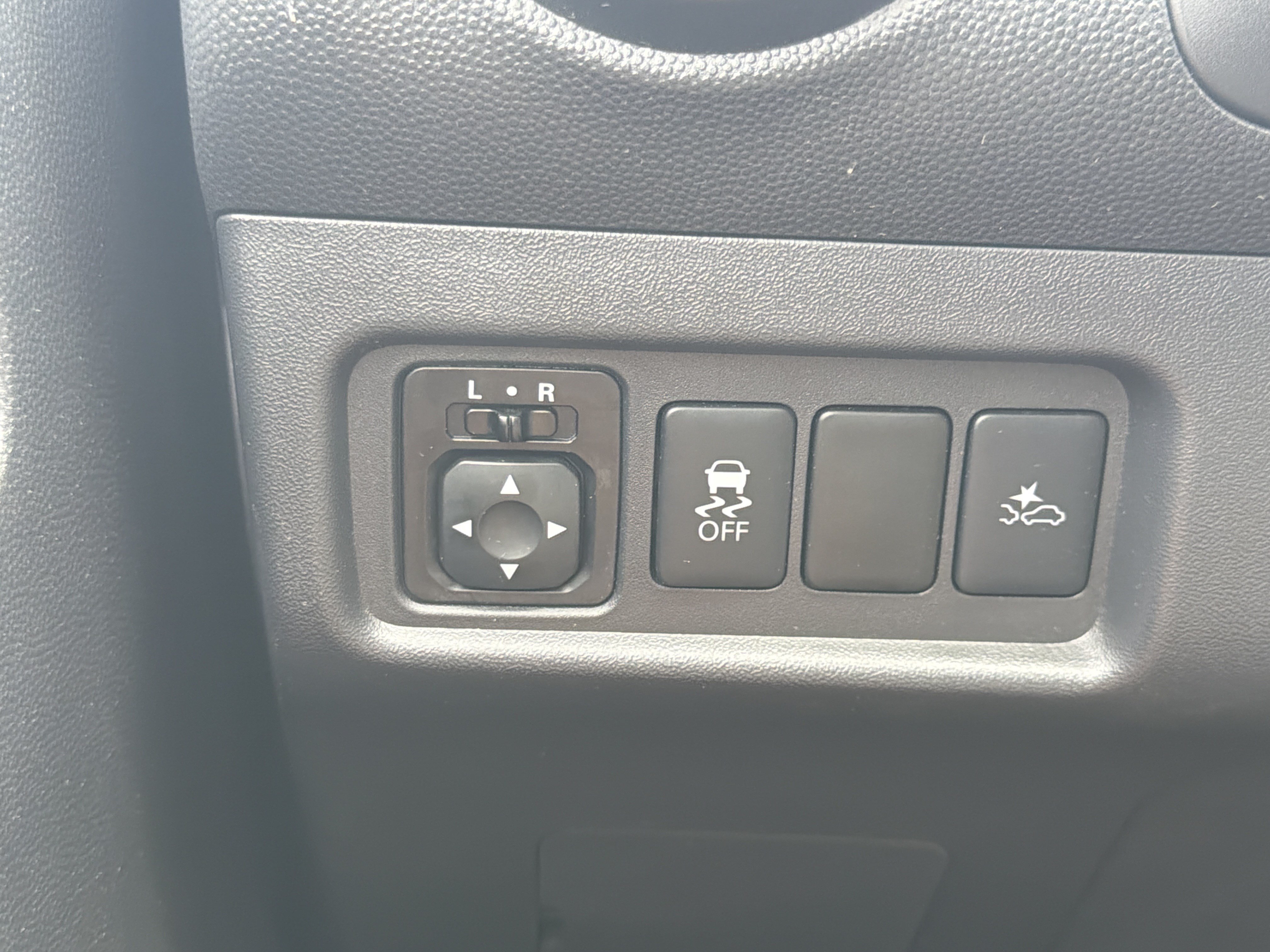 Used 2024 Mitsubishi Mirage ES FWD image 12