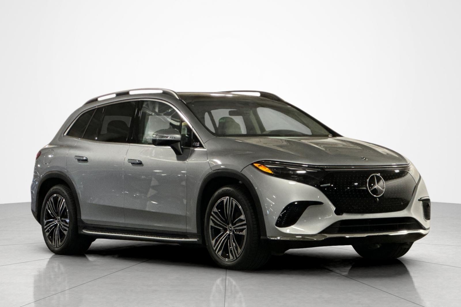 New 2026 Mercedes-Benz EQS 400 4MATIC SUV image 7