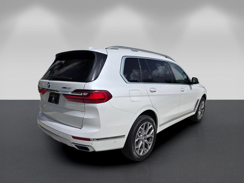 Used 2022 BMW X7 xDrive40i w/ Premium Package AWD/4WD image 4