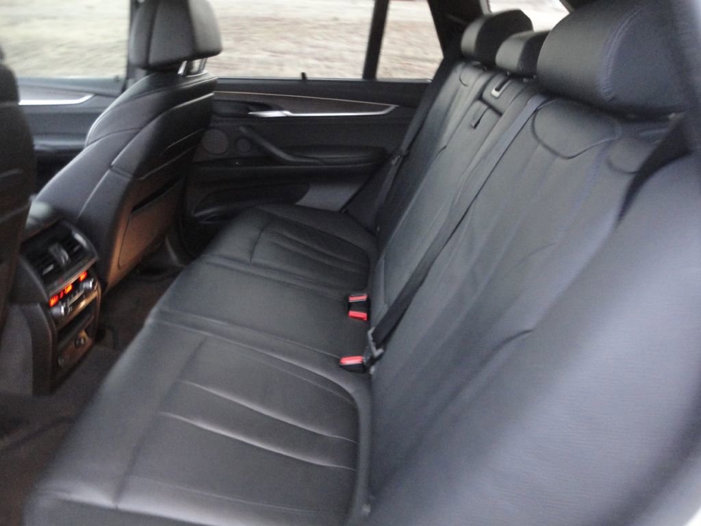 Used 2016 BMW X5 xDrive35i AWD/4WD image 9