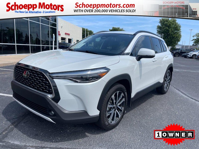 Used 2024 Toyota Corolla Cross XLE AWD/4WD image 1