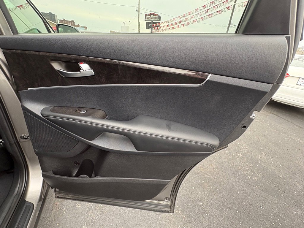 Used 2016 Kia Sorento LX w/ LX Convenience Package image 15