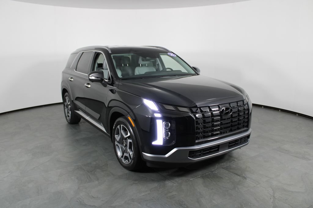 Certified 2025 Hyundai Palisade SEL FWD image 13