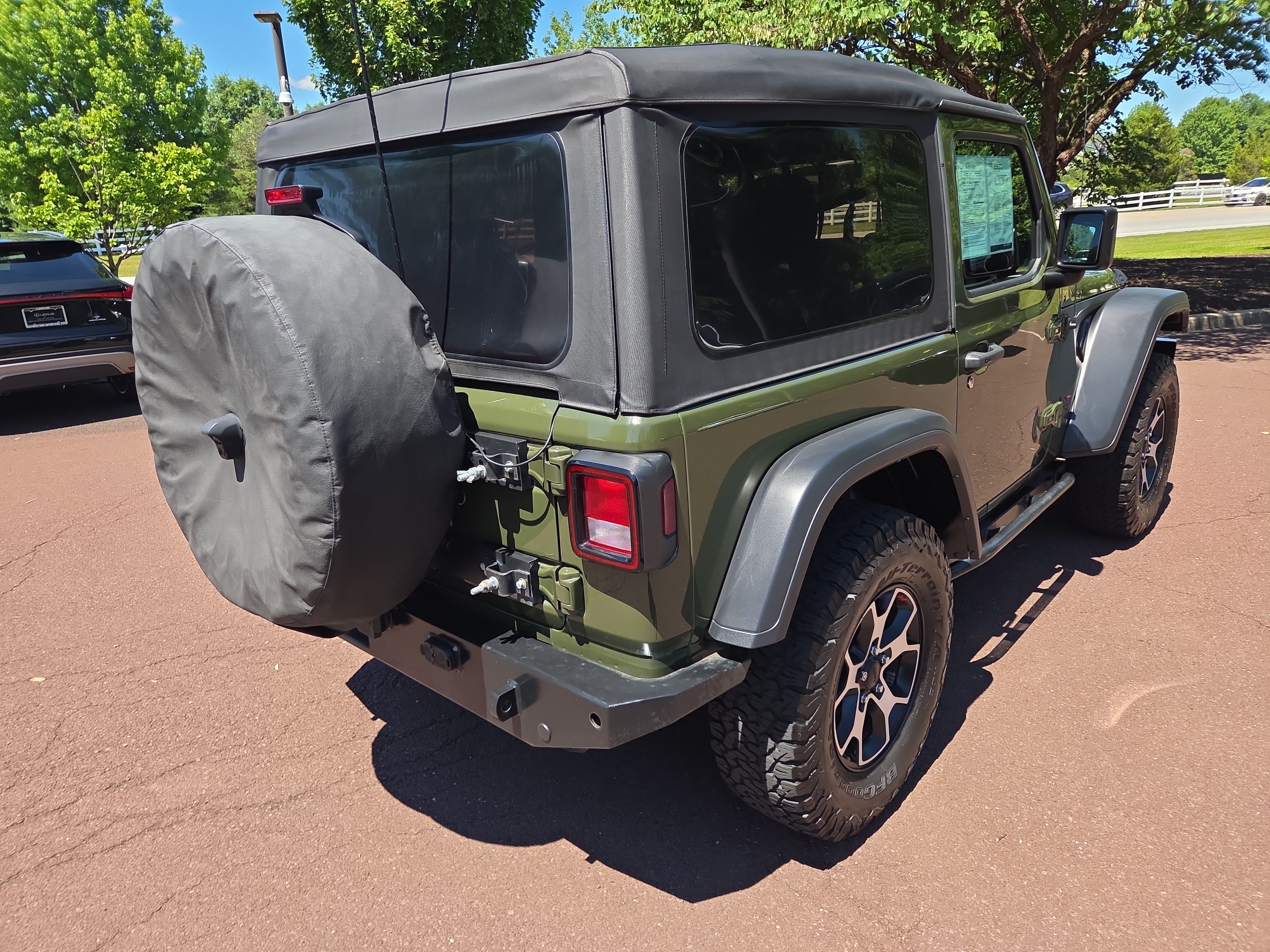 Used 2021 Jeep Wrangler Rubicon w/ Cold Weather Group AWD/4WD image 3