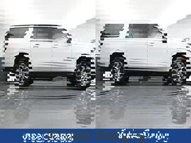 Used 2023 Chevrolet Suburban Premier image 41