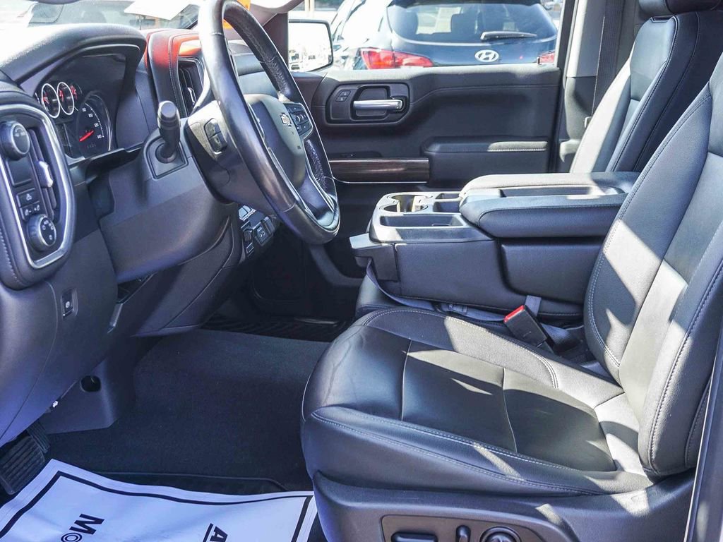 Used 2021 Chevrolet Silverado 1500 LT w/ Convenience Package II image 17