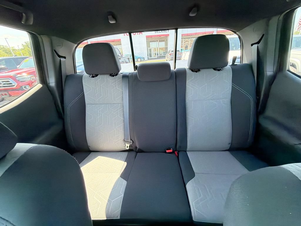 Used 2021 Toyota Tacoma TRD Off-Road AWD/4WD image 13