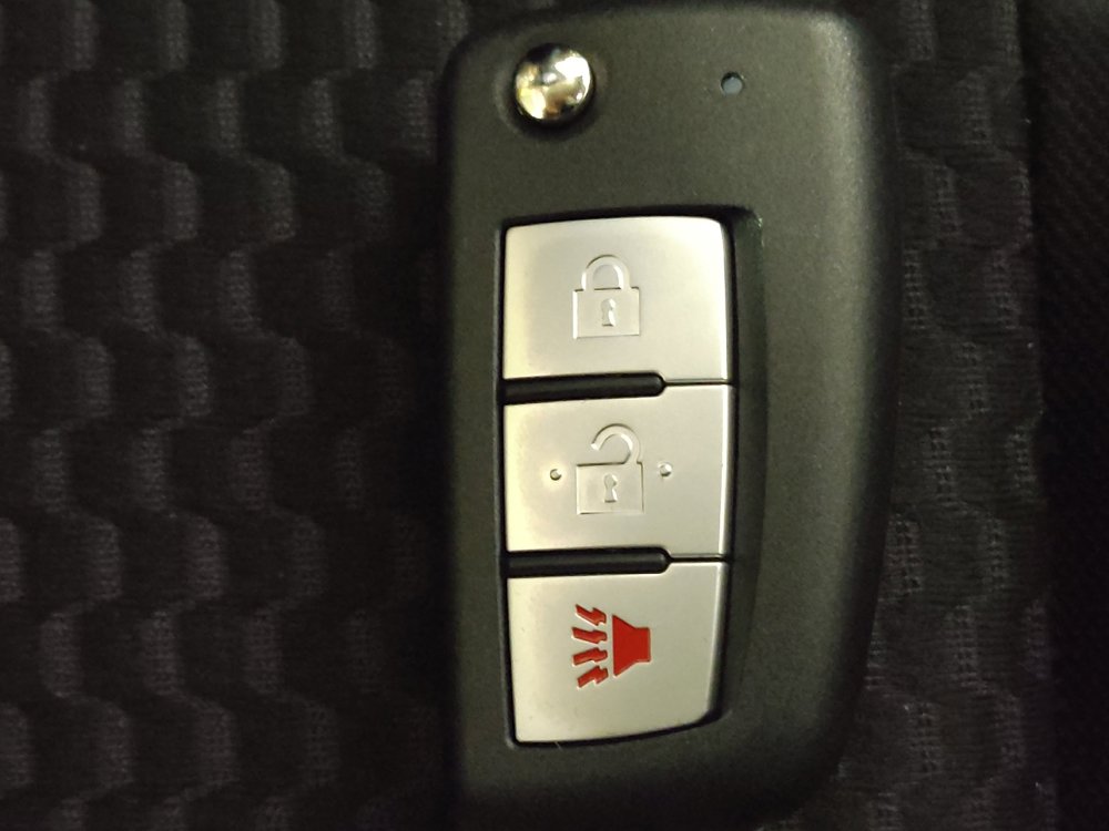 Used 2020 Nissan Rogue Sport S w/ Appearance Package FWD image 32