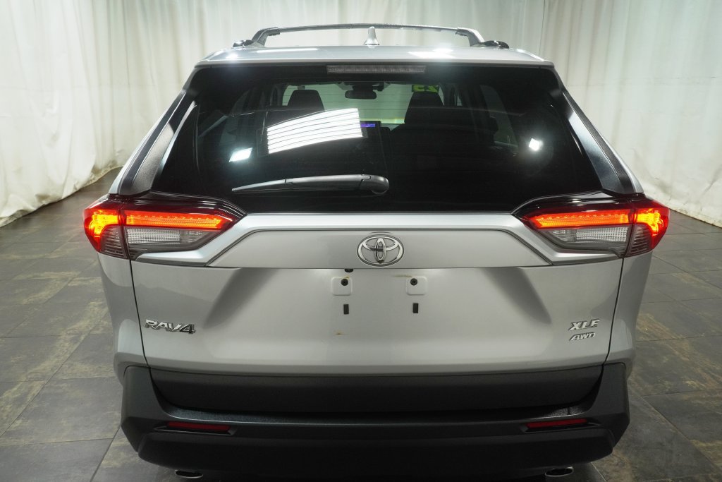 Used 2025 Toyota RAV4 XLE w/ Convenience Package AWD/4WD image 5