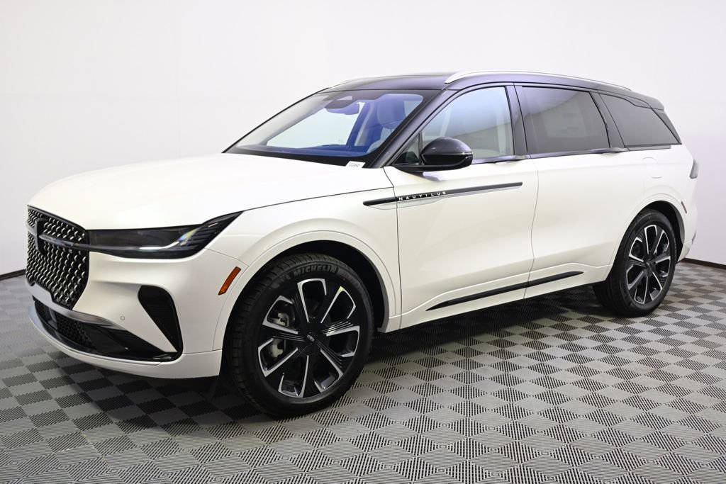 New 2026 Lincoln Nautilus Reserve image 2