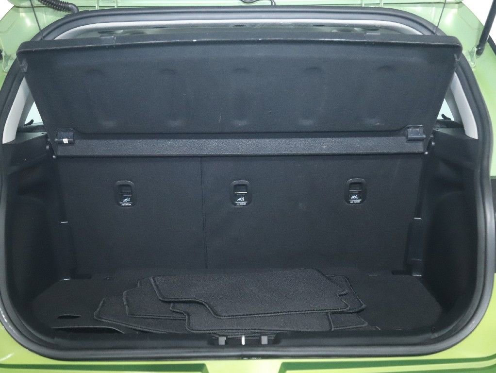 Used 2023 Hyundai Venue SEL FWD image 34
