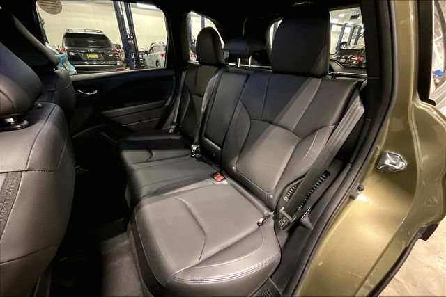 Used 2025 Subaru Forester Limited AWD/4WD image 26