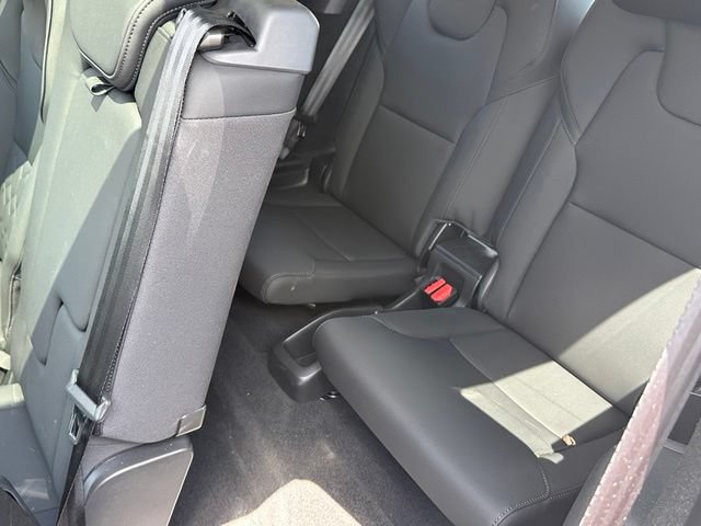 Used 2025 Volvo XC90 B6 Plus AWD/4WD image 14