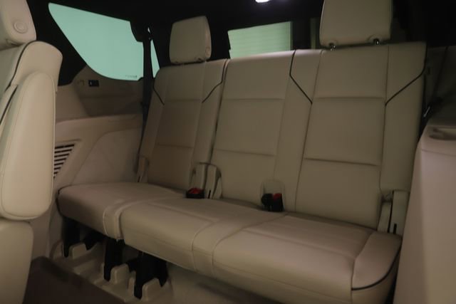 Used 2021 Cadillac Escalade Premium Luxury w/ Driver Assist Tech Package AWD/4WD image 33