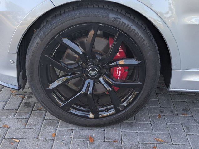 Used 2022 Land Rover Range Rover Sport SVR AWD/4WD image 23