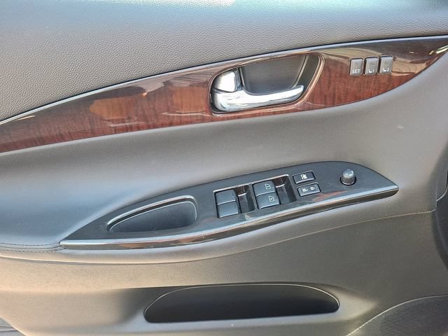 Used 2017 INFINITI QX50 2WD w/ Deluxe Touring Package image 14