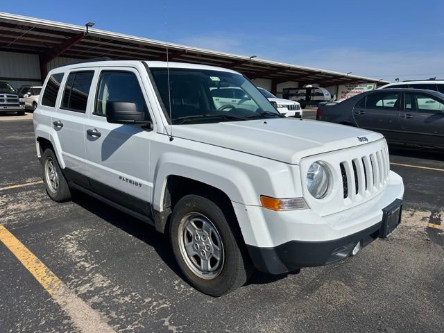 Used 2015 Jeep Patriot Sport FWD image 2