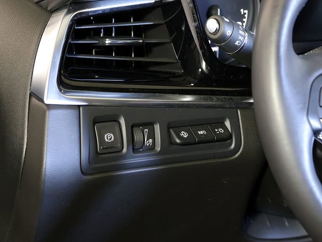 Used 2024 Cadillac XT6 Premium Luxury w/ Technology Package AWD/4WD image 28