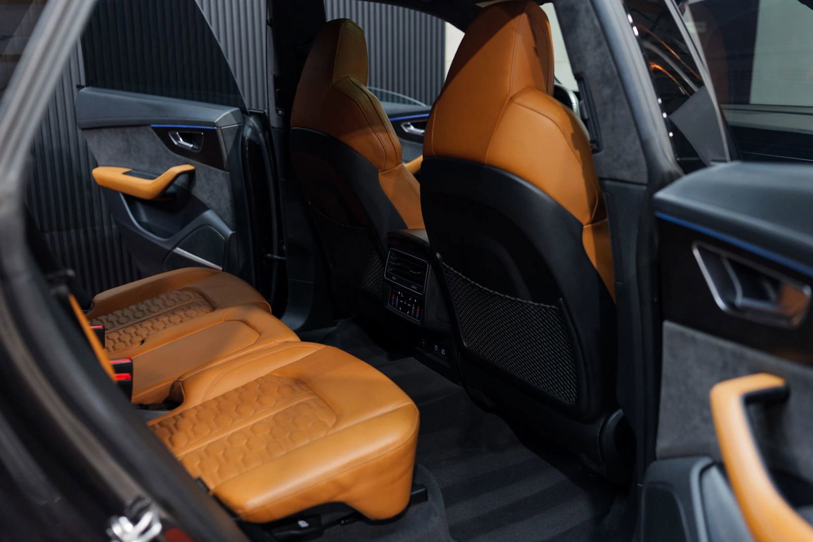 Used 2021 Audi RS Q8 image 40