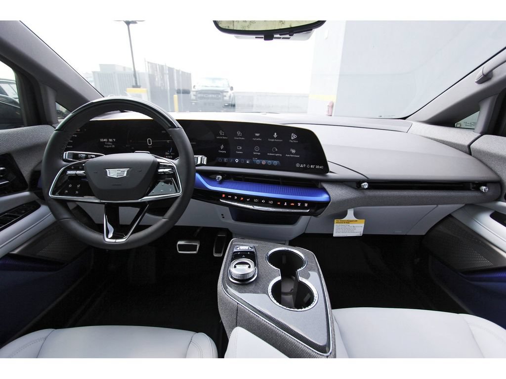 New 2027 Cadillac Optiq Luxury AWD/4WD image 9