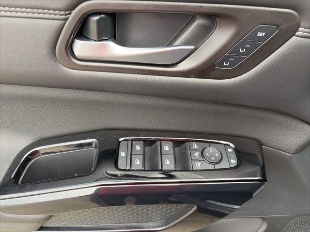 New 2026 Nissan Pathfinder Platinum image 11