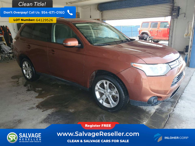 Used 2014 Mitsubishi Outlander SE FWD image 5